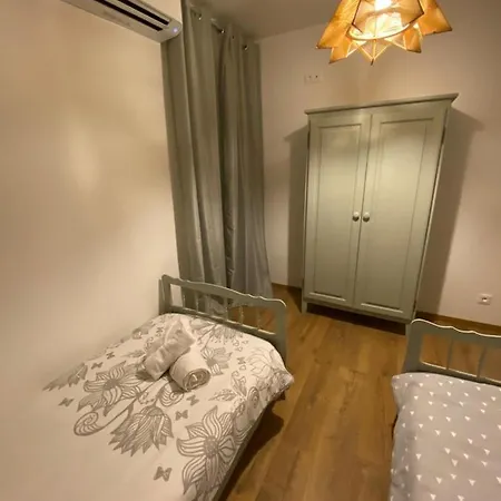 Appart'Hotel Les Perles Du Lac Tombeboeuf Esterno foto